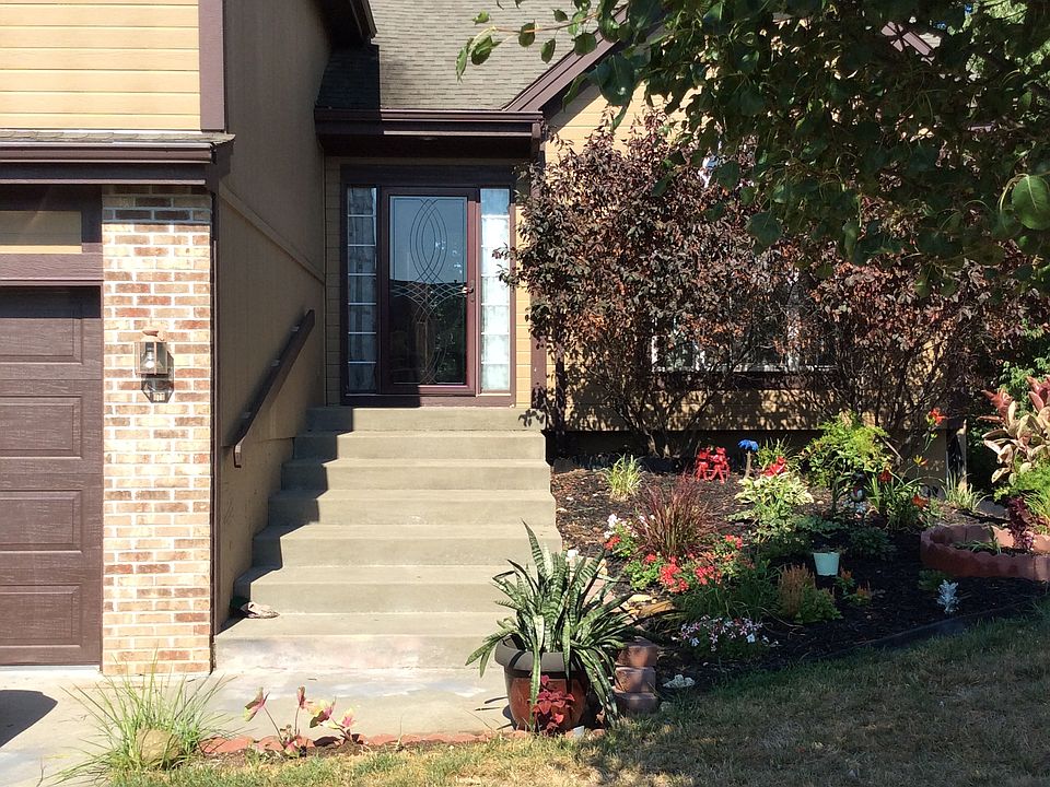 1st image of 9014 N Kansas Ct