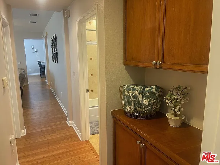 5625 Crescent Park W #106 — Photo 12