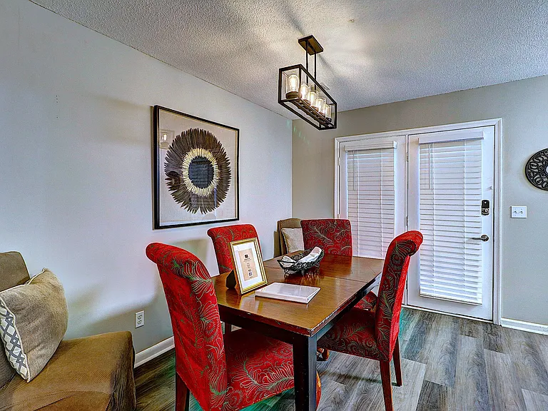 213 High Creek Dr — Photo 25