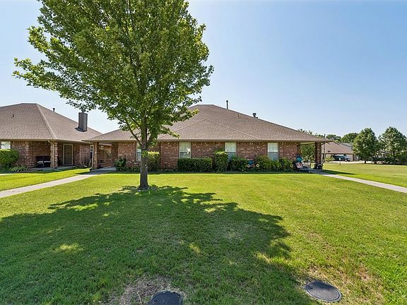 2nd image of 400 N Willowood Dr #400
