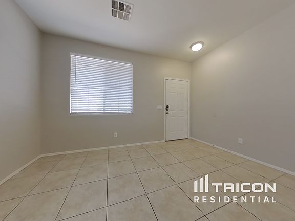 4th image of 8405 W Hilton Ave