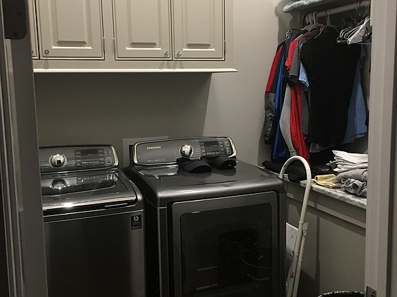 4th image of 4103 Oleander Dr