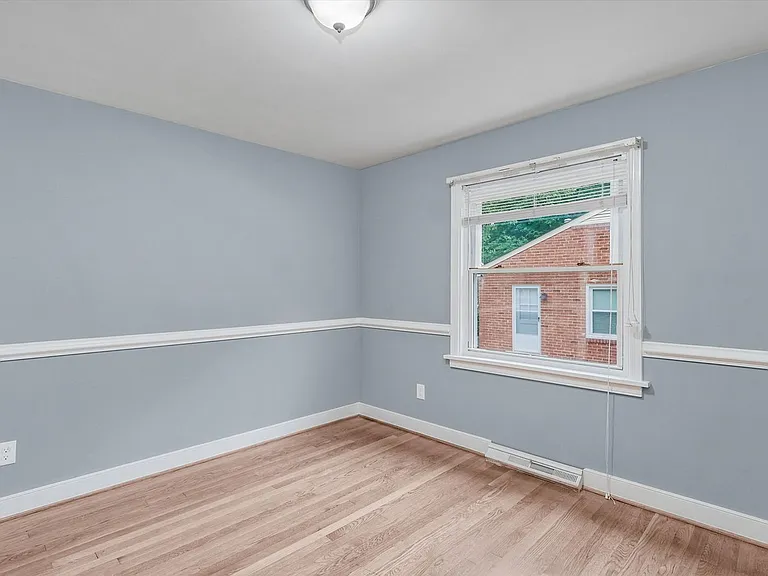 8407 Pamela Dr — Photo 10