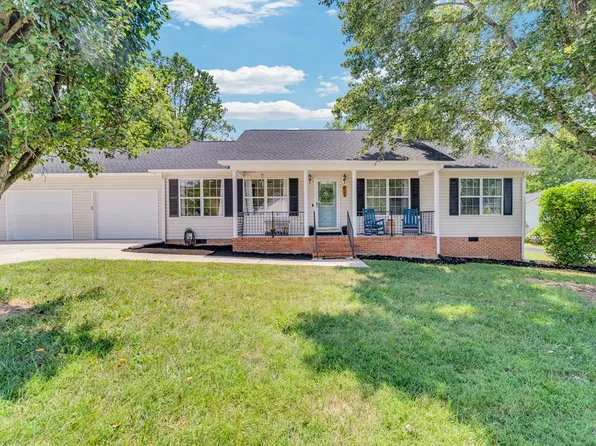 4144 Woodview Dr, Cookeville, TN 38501