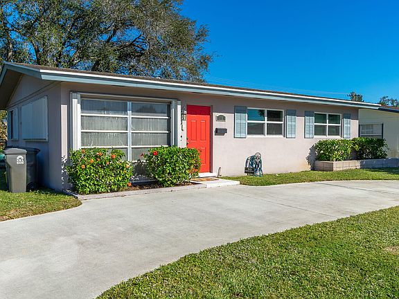 2nd image of 3151 Egremont Drive