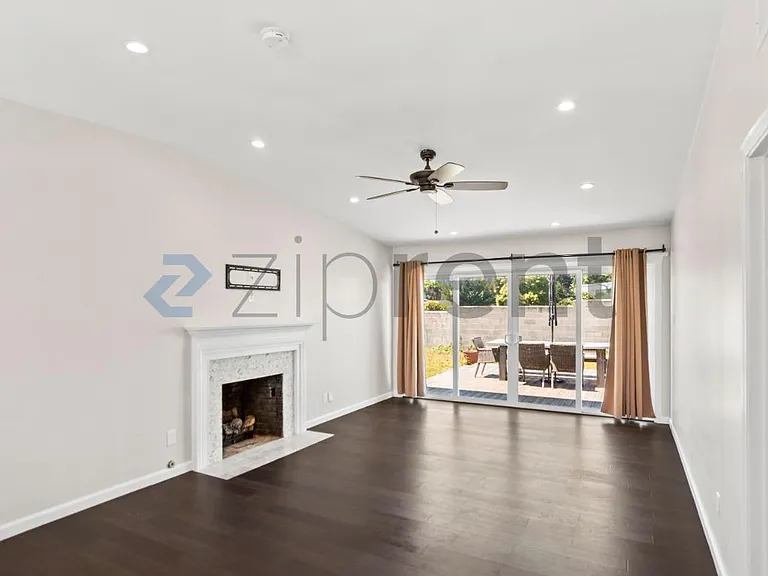 2601 Fordham St — Photo 6