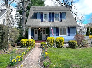 1106 Clay Ave, Pelham, NY 10803