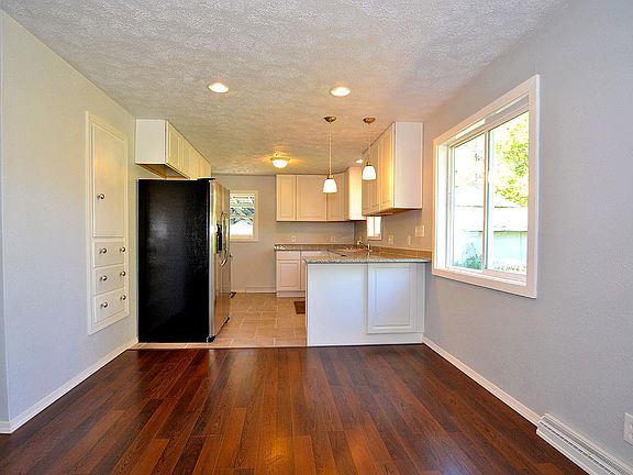 4th image of 7306 E 8th Ave