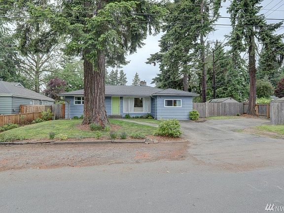 3rd image of 10755 17th Ave NE