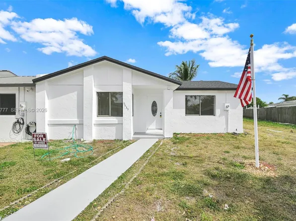 19635 NW 52nd Pl, Opa Locka, FL 33055
