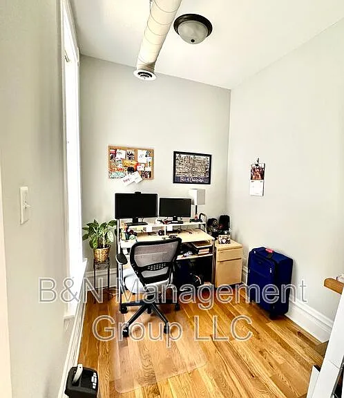 2337 N Janssen Ave #2F — Photo 10