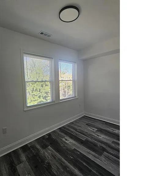 408 Chaplin St SE #3 — Photo 7