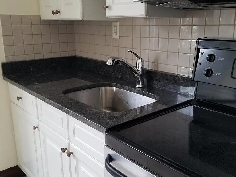 830 S 49th St #4 — Photo 16