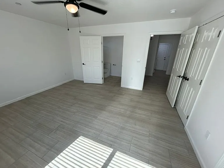 820 N Cypress St — Photo 9