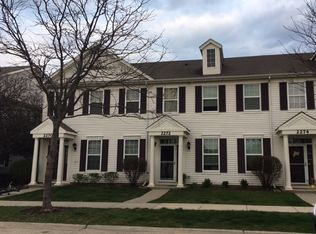 2272 Georgetown Cir, Aurora, IL 60503