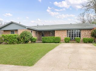 3213 Pecan Ln, Garland, TX 75041
