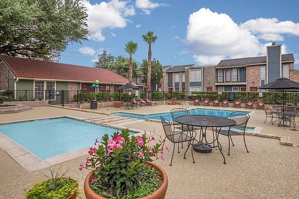 Lafayette Green Apartment Homes in Houston, TX