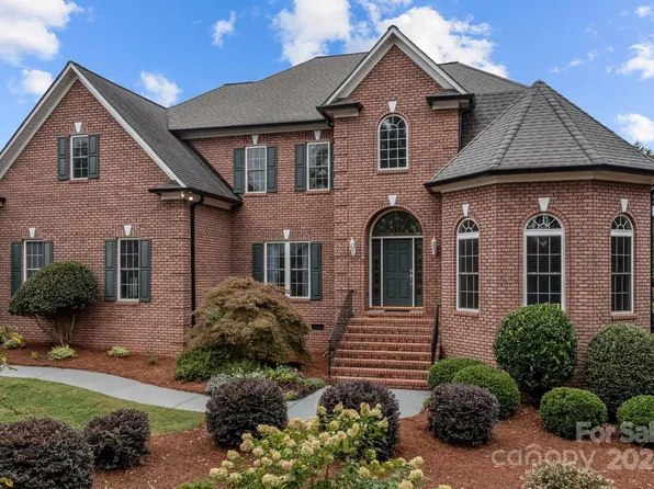 6370 Chamar Cir, Kannapolis, NC 28081
