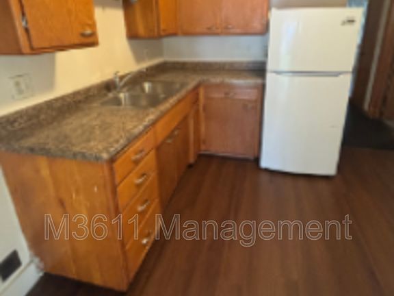 5th image of 334 N 33rd St #2