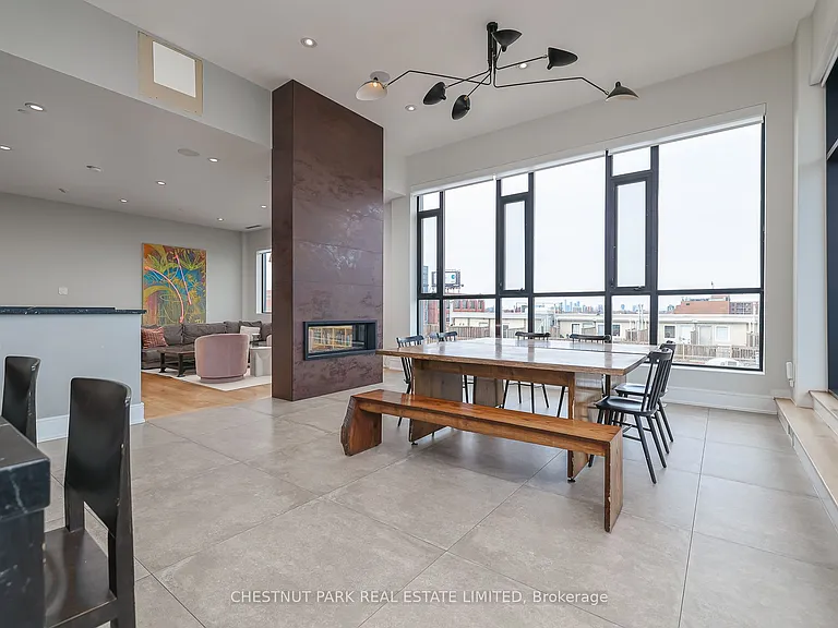 540 College St #Penthouse 2 — Photo 8