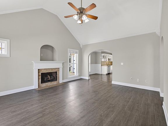 5th image of 249 Creekstone Trl