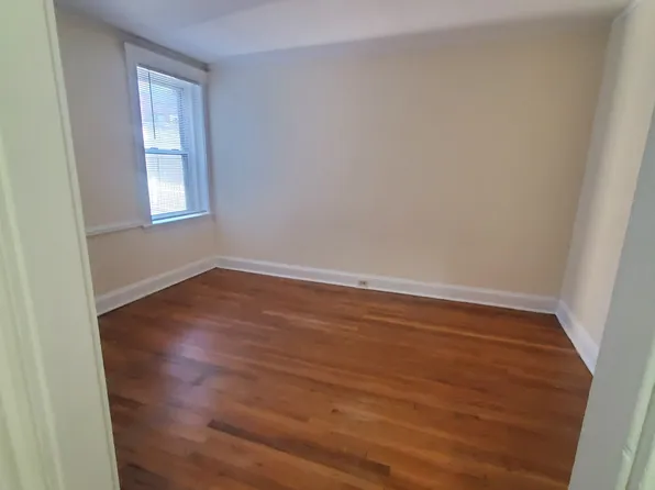 376 Riverway, Boston, MA