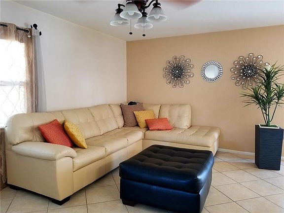 4th image of 3645 Lei Dr
