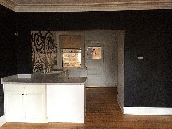 5th image of 6257 N Greenview Ave #1