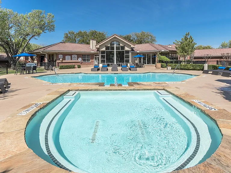 Poolside Vibes, All the Time