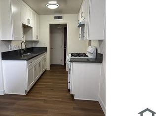 17914 Sherman Way, Reseda, CA 91335