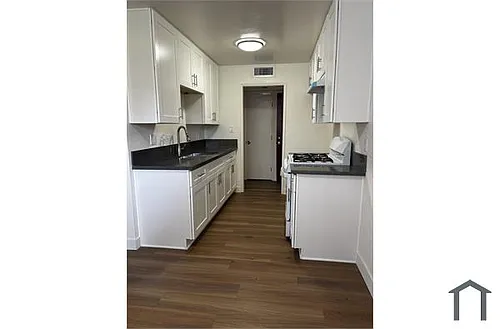 17914 Sherman Way Photo 1