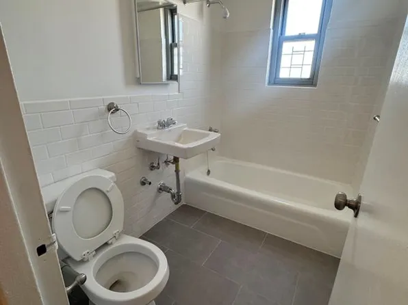 4300 Hutchinson River Pkwy E #23C, Bronx, NY 10475
