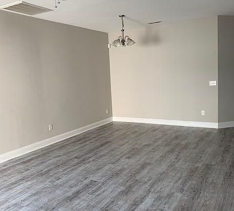 3rd image of 1690 Honeybee Ln