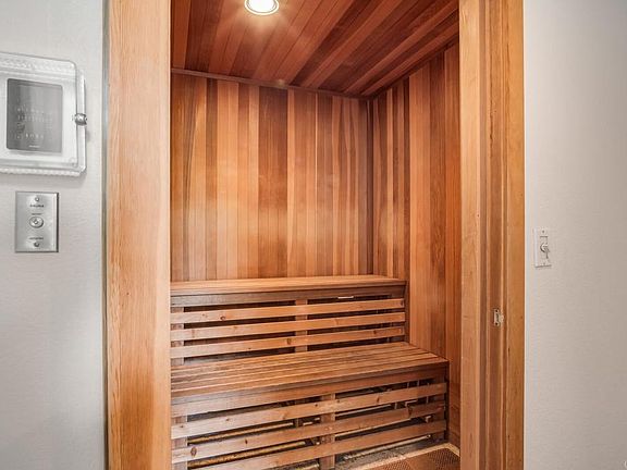 5th image of 3565 Caminito El Rincon Unit 205