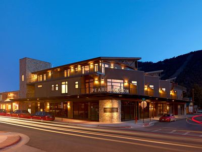 270 W Pearl Ave APT 302, Jackson, WY, 83001