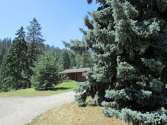 3rd image of 2600 McDowell Dr