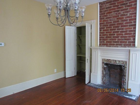 5th image of 1021 Egmont St