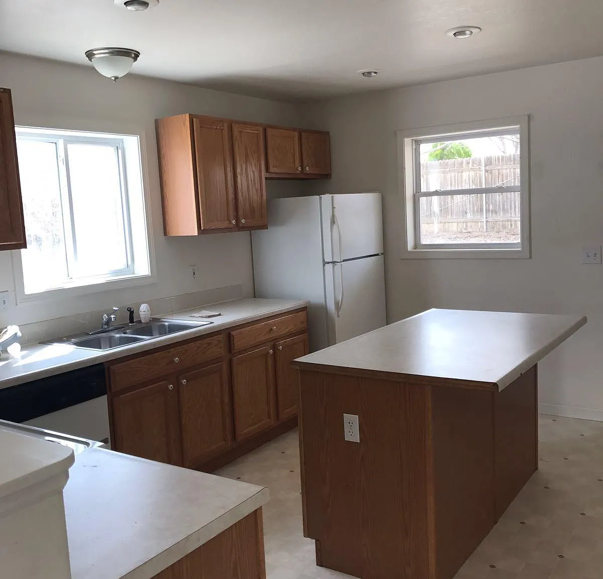 4400 Rawhide Rd — Photo 2
