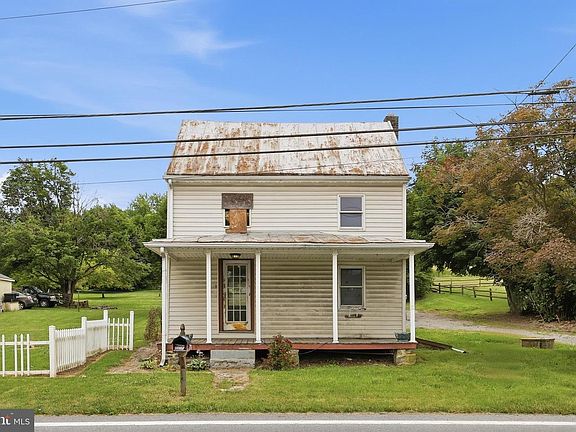 2nd image of 17016 Sabillasville Rd