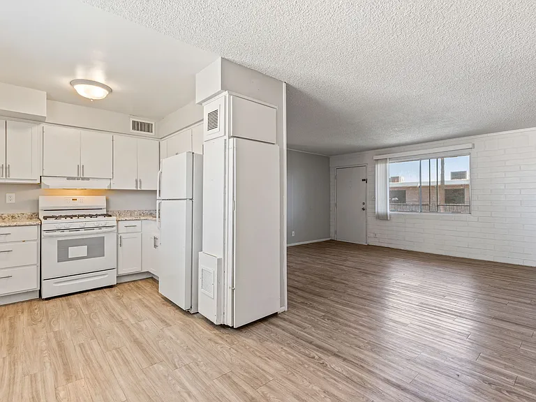 41-web-or-mls-Unit 21-13_07102025