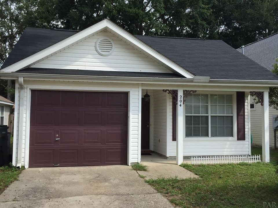 1st image of 204 Wildflower Ln