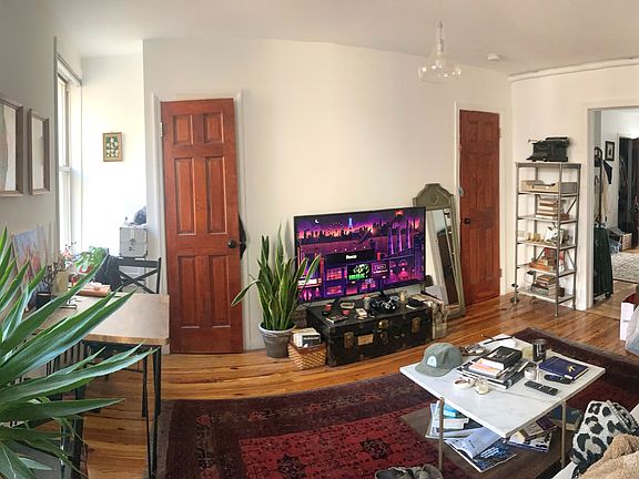 4th image of 150 Conselyea St Floor 3