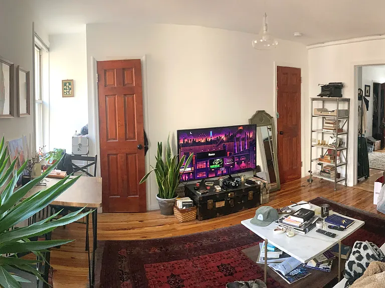 150 Conselyea St #3 — Photo 3