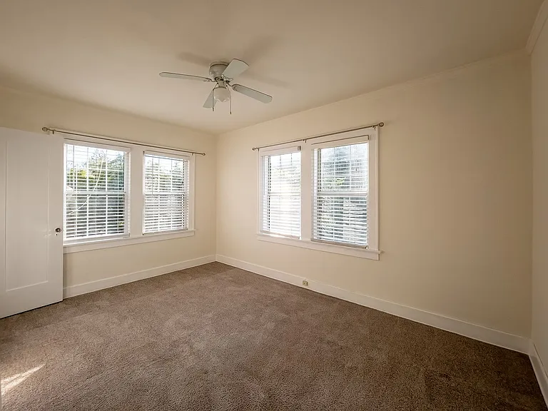 803 Lindaraxa Park N — Photo 18