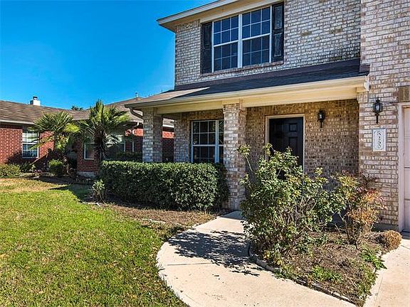 3rd image of 260 Goldenrod St
