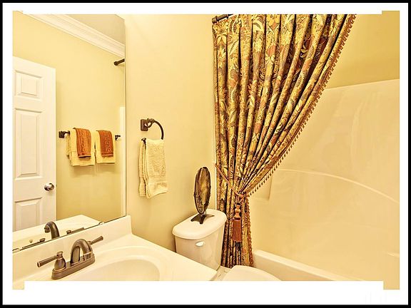 5th image of 4503 Cumberland Dr