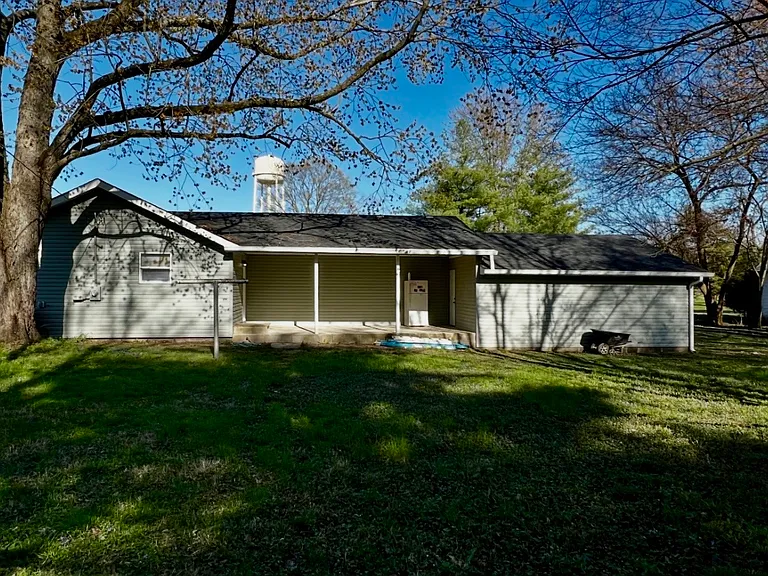 238 N Alfonte St — Photo 10