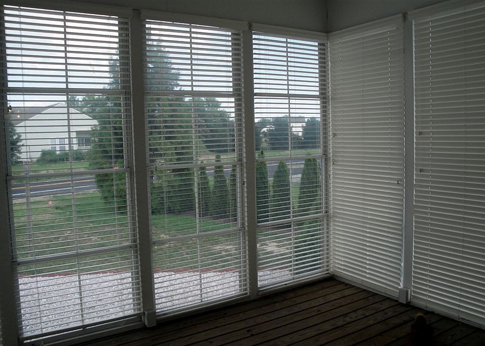1st image of 38269 Sunshine Ln