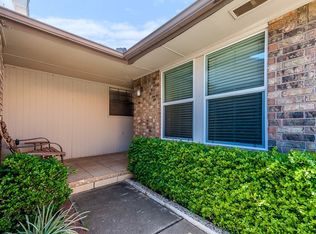 12101 Briarlake Mnr, Oklahoma City, OK 73170