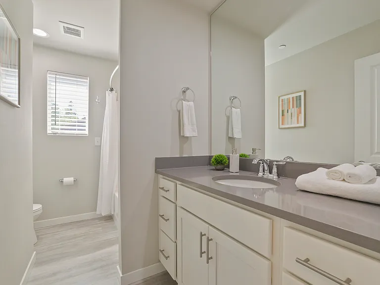 14715 Admiralty Way #B-7 — Photo 23
